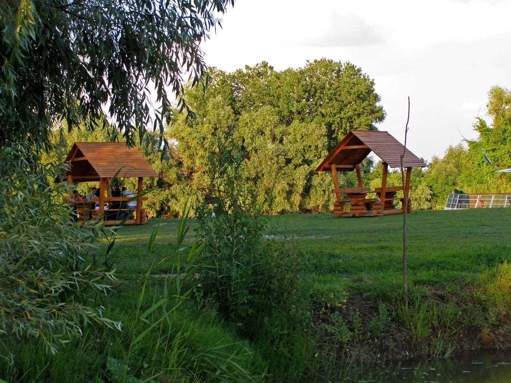 Holiday Park Dunay Kyslytsya Exterior foto