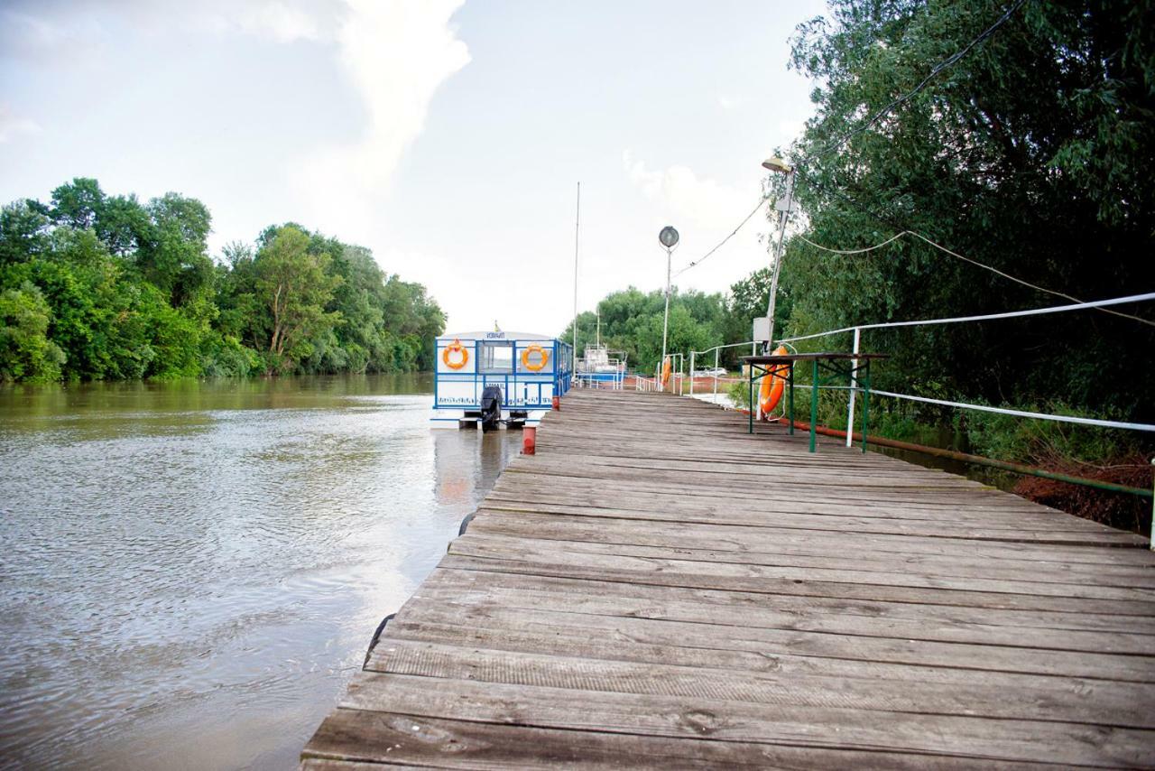 Holiday Park Dunay Kyslytsya Exterior foto